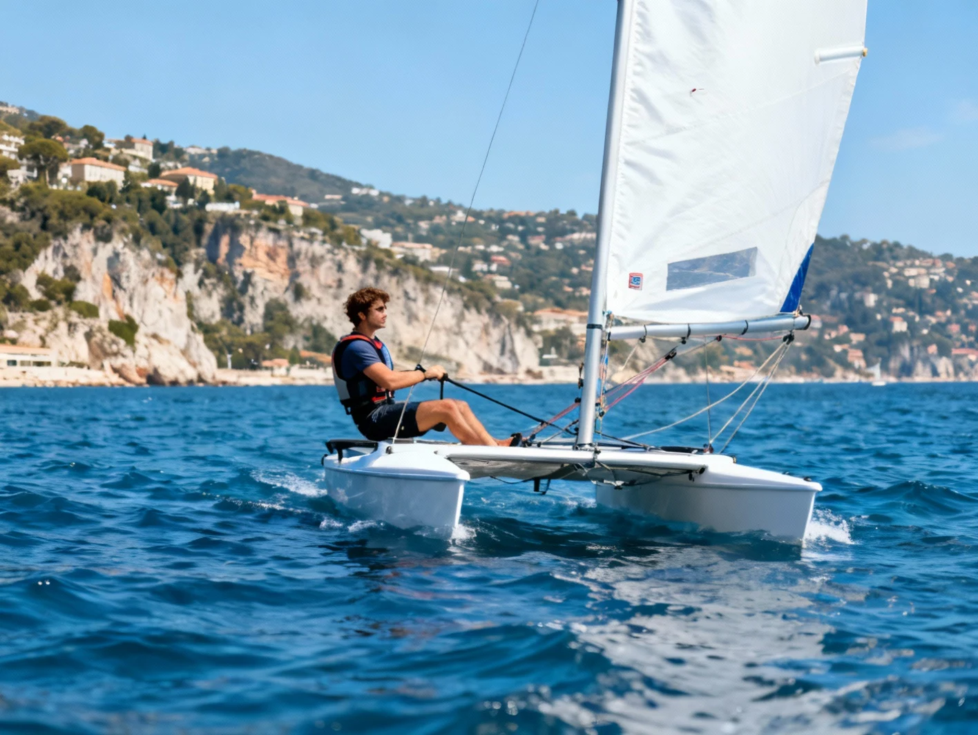 Débuter la voile à l'âge adulte : guide complet pour se lancer